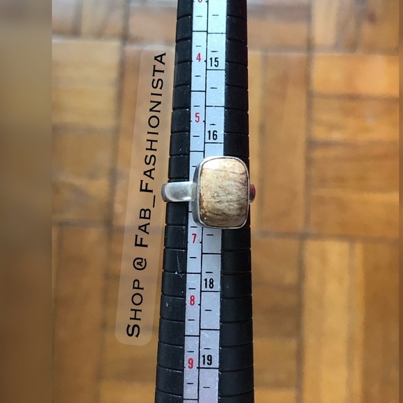 Sterling Silver Stone ring size 6.25 - Picture 9 of 9